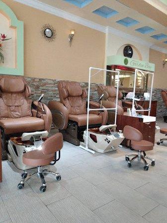 Garden Bay Nails & Spa