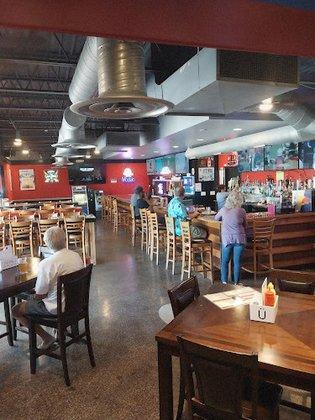 JR’s Pub & Grub
