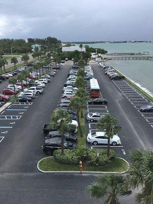 1201 Gulf Blvd Parking