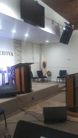 Iglesia Fuego Pentecostal, AIC