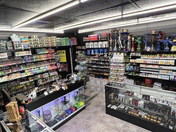 SMOKE SHOP & VAPE MASTER
