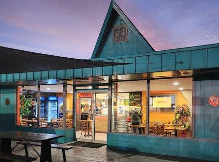 1Chick 1Bro Cafe Bistro