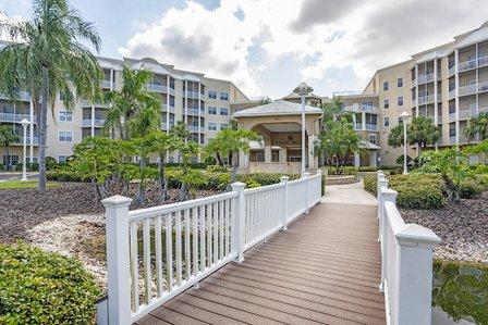 Regal Palms