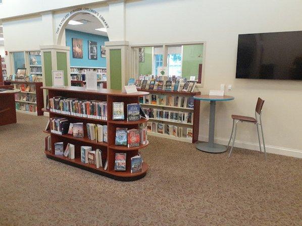 Zephyrhills Public Library