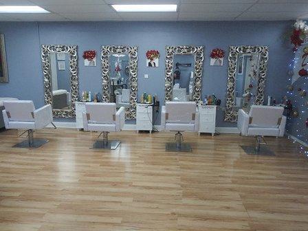 D' Charos Hair Salón (Dominican Salon)
