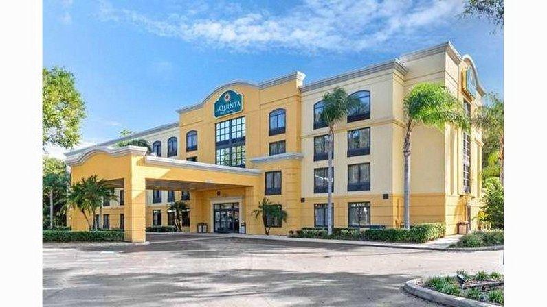 La Quinta Inn & Suites by Wyndham Tampa North I-75