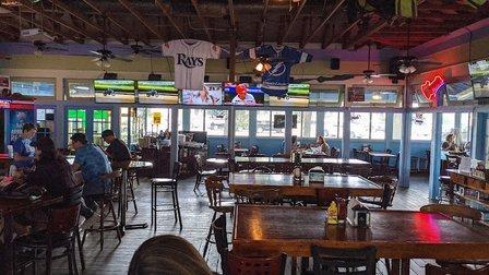 Keith's Oaks Bar & Grill