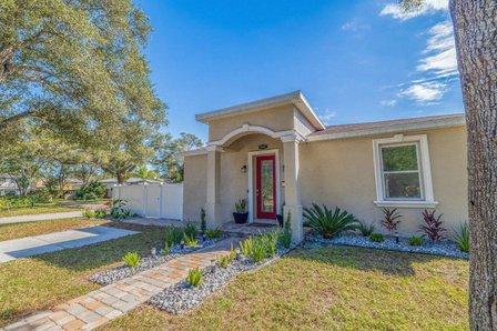 Michael Thompson, Realtor- Market Specialist - Keller Williams