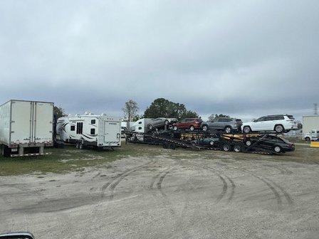 Largo Semi Tractor Trailer Parking and Storage