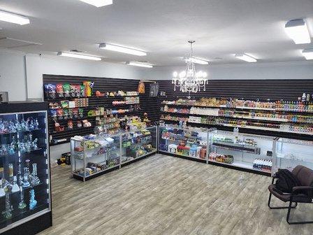 SMOKE AND VAPE SHOP UNLIMITED