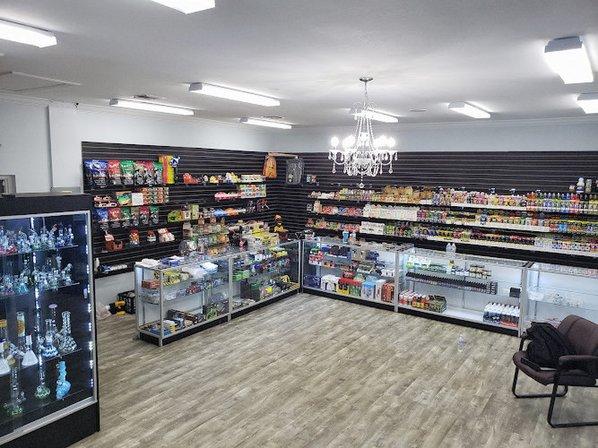 SMOKE AND VAPE SHOP UNLIMITED