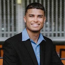 Bobby Sells Tampa Bay INC. LPT Realty - Apollo Beach