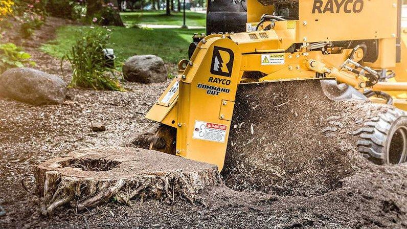 MANATEE STUMP GRINDING
