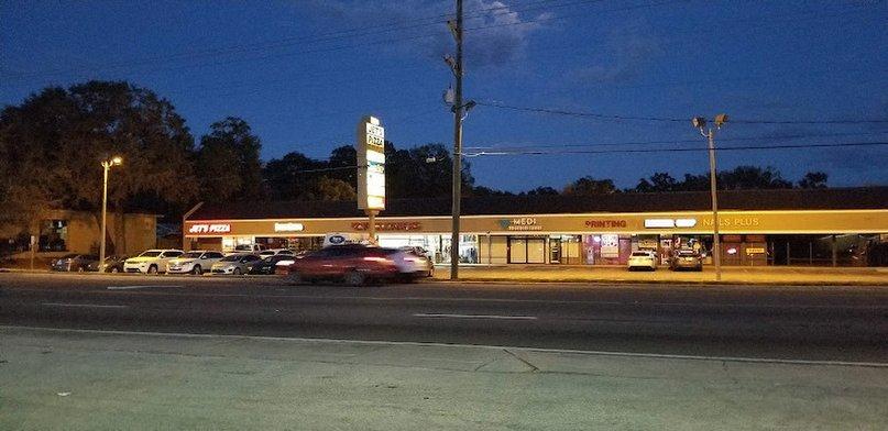 La La Land Liquor & Lounge