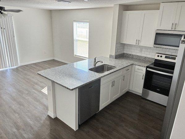 Laurel Lakes Townhomes