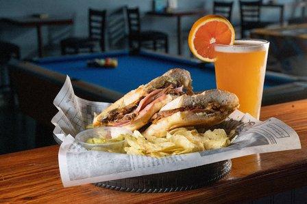 Stingray's Bar Grill & Arcade