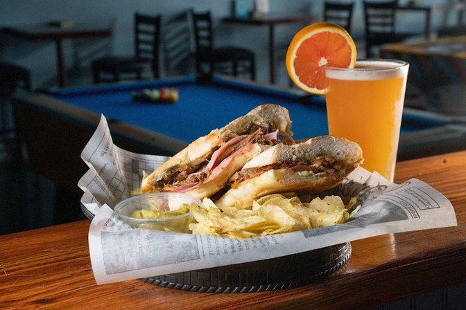 Stingray's Bar Grill & Arcade