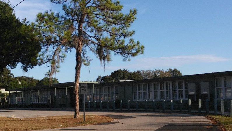 Robles Elementary School
