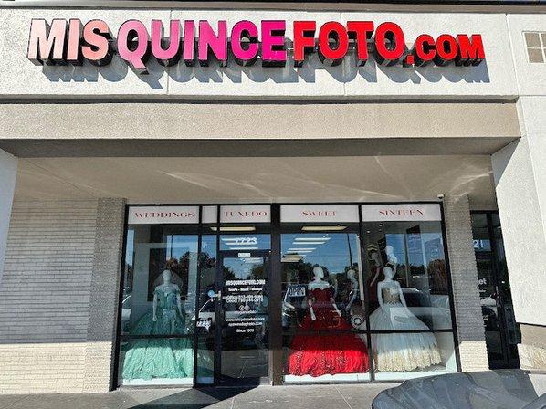 Mis Quince Dress Boutique and Photos