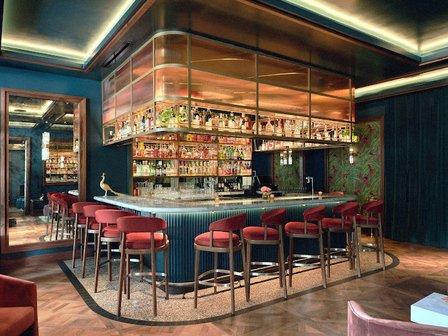 Pluma Lounge