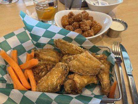 Boosters Bar & Grill