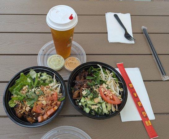 V-Roll Vietnamese Rolls & Bowls