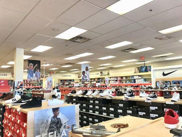 Famous Footwear