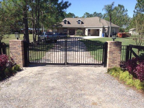 Dynamite Fence Tampa
