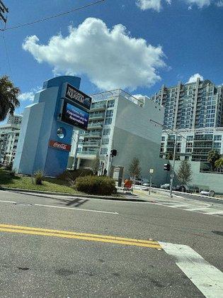 Aquarium Car Park