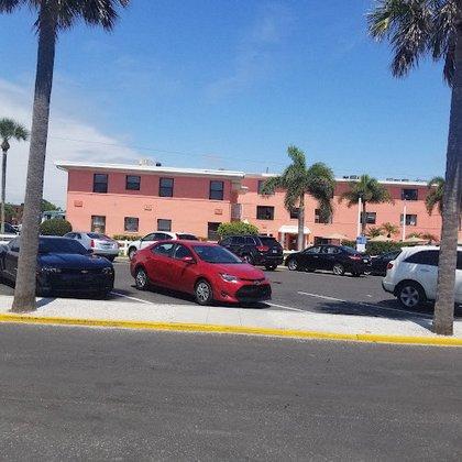 6850 Beach Plaza Parking