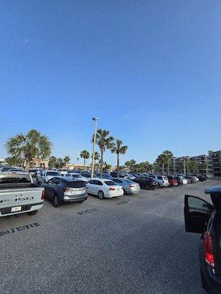 4700 Gulf Blvd Parking