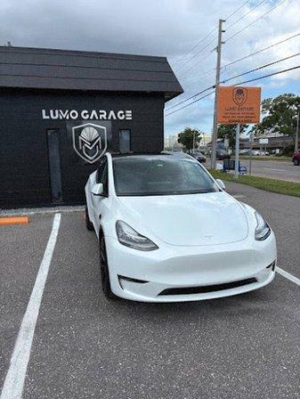 Lumo Garage LLC