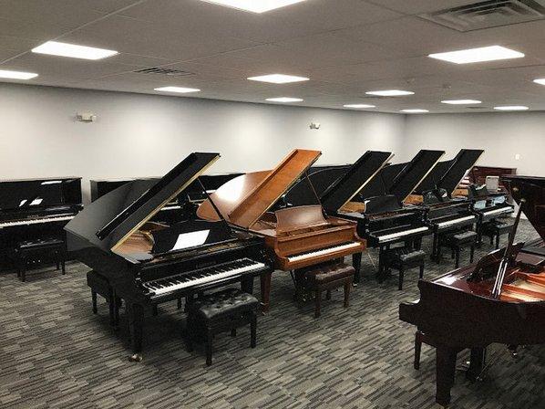 Picarzo Pianos