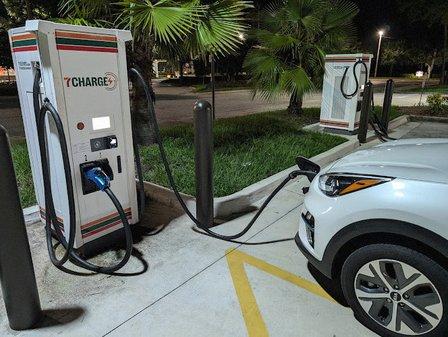 7Charge Charging Station