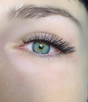 Eyebrow Threading & Lash Studio by Aida Beauty