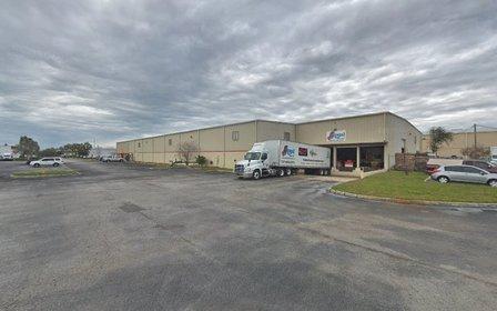 Royal Battery Distributors Inc