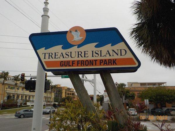 Gulf Front Park Lot