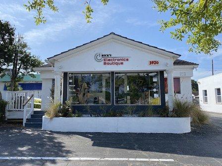Rick's Electronics Boutique