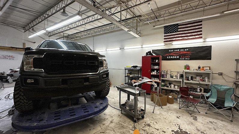 Leader Auto LLC