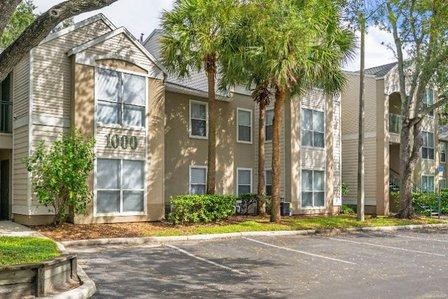 Waterford at Cypress Lake Apartments