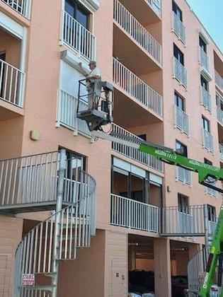 HSR hurricane shutter repair