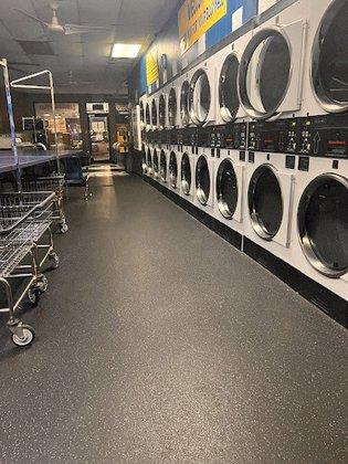 WESLEY CHAPEL COIN LAUNDROMAT