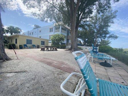 SANDY SHORES Vacation Rentals