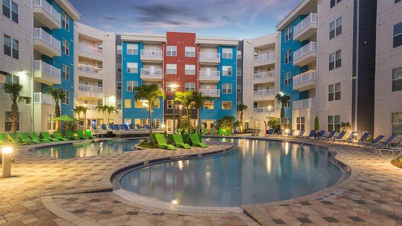 IQ Apartments