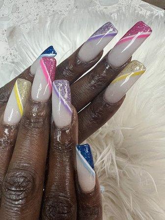 T and D Nail Salon
