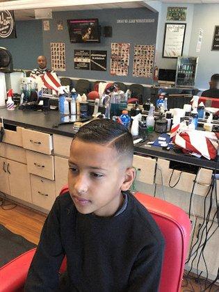 Van Dyke Barbershop lutz