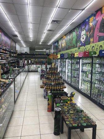 Sam's Smoke Shop