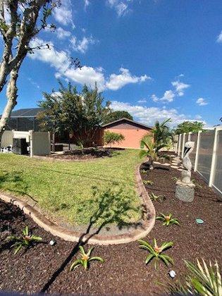 Coastal Curbing Designs- Largo, Florida