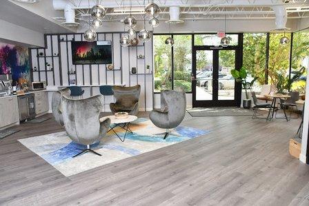 Signature Workspace Dale Mabry