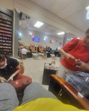 Red Nails and Spa